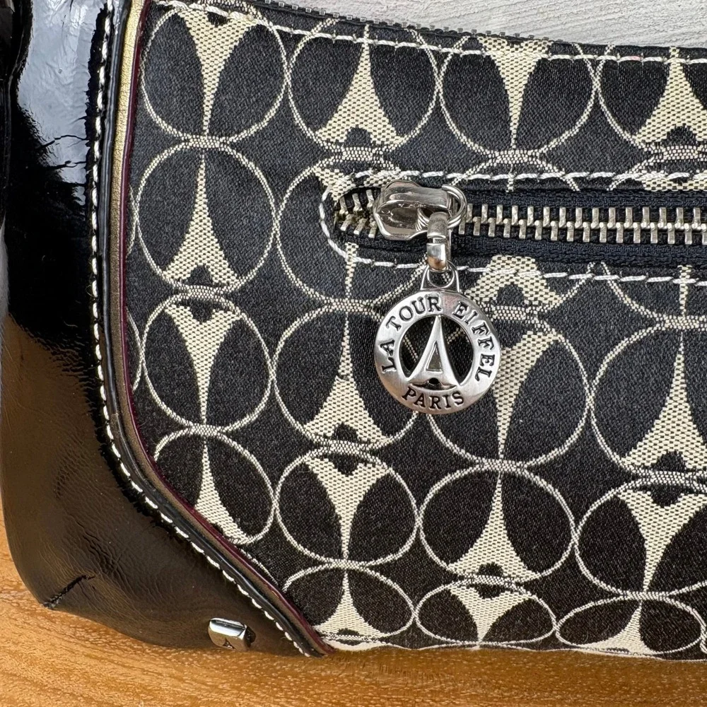 La Tour Eiffel Y2K Baguette Shoulder Bag Black Monogram‎ Patent Trim